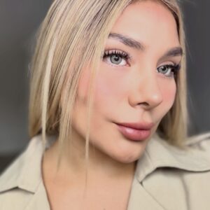 Mia Gray